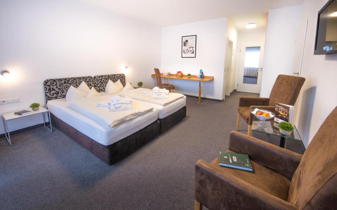 Hotel Am Kurpark Spaeth バート・ヴィンツハイム エクステリア 写真
